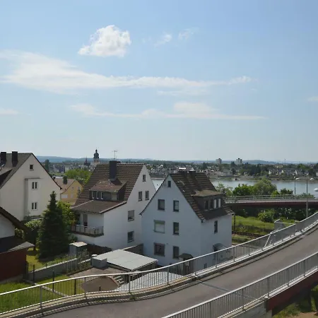 Cozy In Urbar With A River View Appartamento *